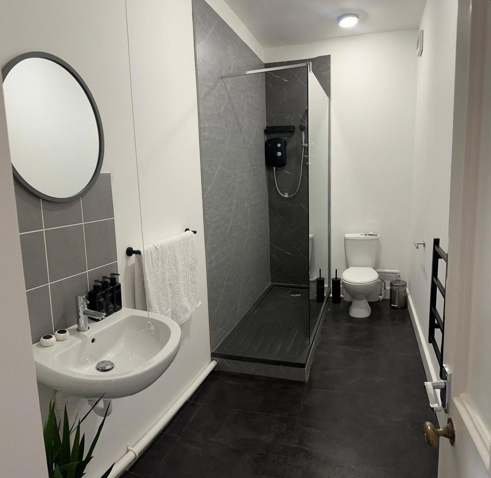Cozy Flat By Birmingham Canals & City Centre Bagian luar foto